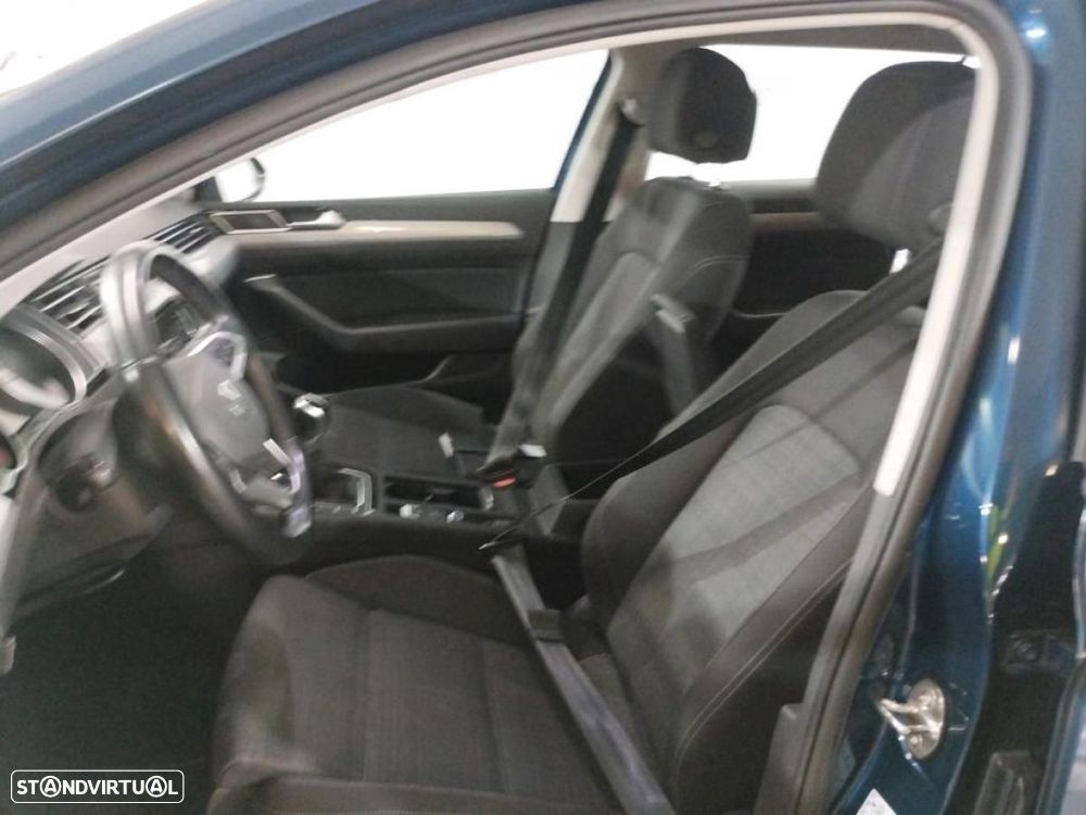 VW Passat Variant 2.0 TDi Business - 5