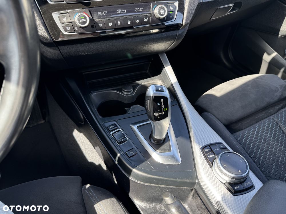 BMW Seria 1 118i M Sport - 25