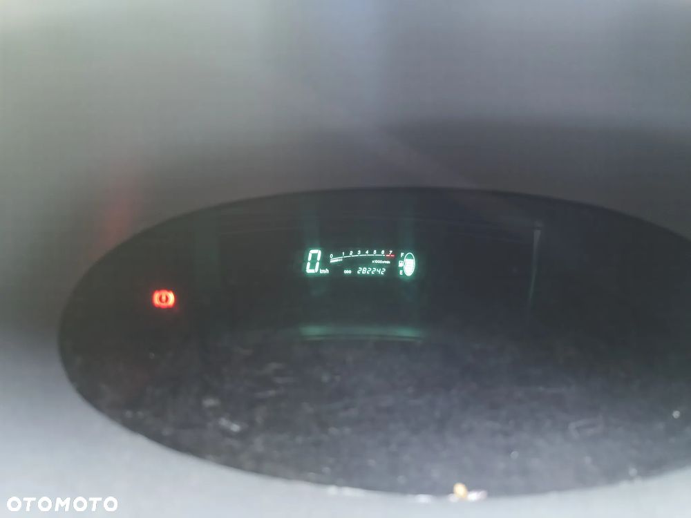 Toyota Yaris 1.3 Sol - 11