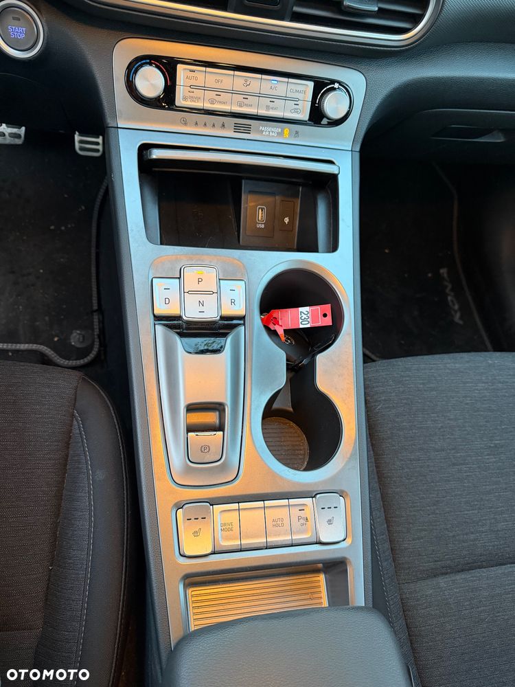 Hyundai Kona Premium - 14