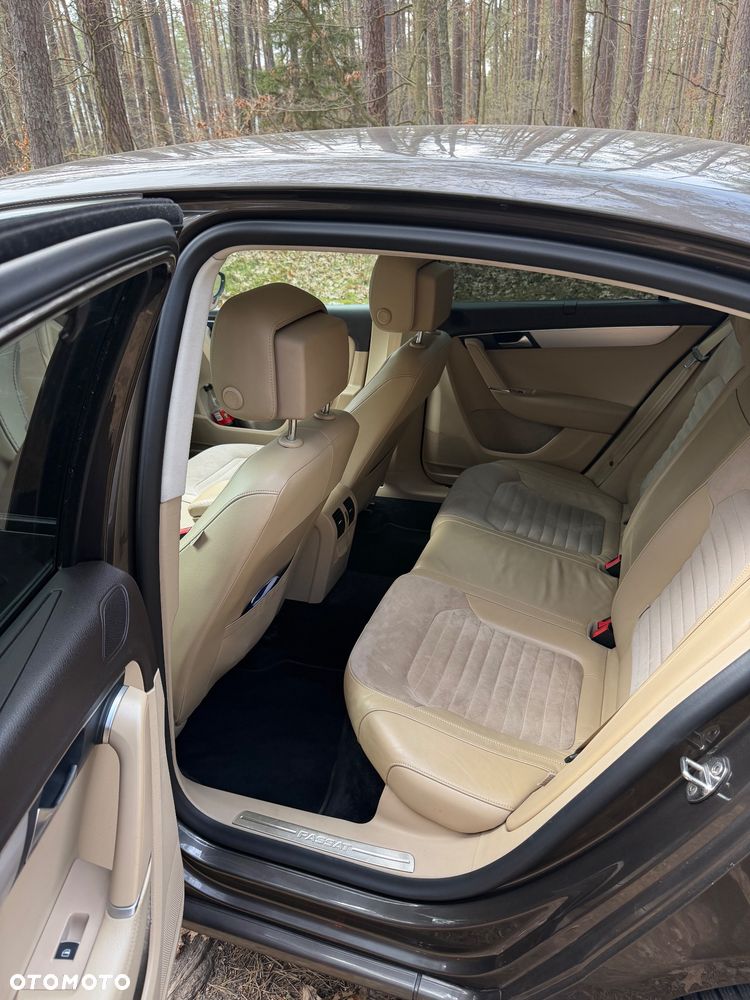 Volkswagen Passat - 10