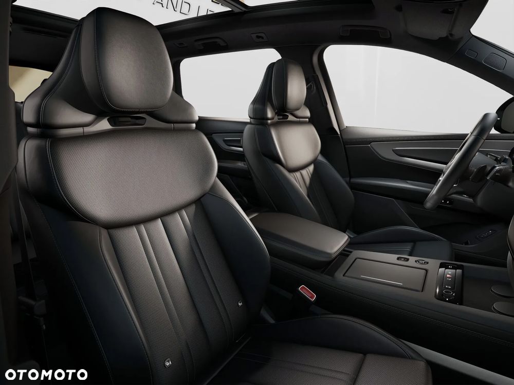 Audi Q9 - 9