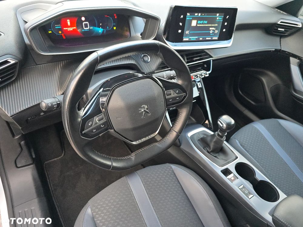 Peugeot 2008 PureTech 130 Allure Pack - 8