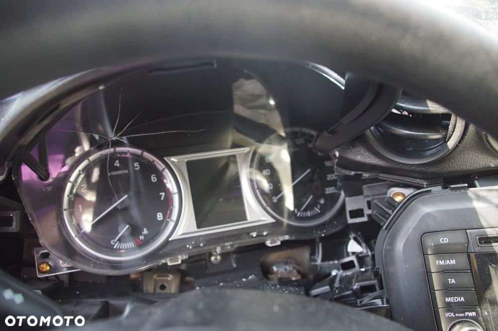 Auto na części - Suzuki Vitara II 1.6 16V 120 KM M16A 20008-54P34 ZCE 2017R Silnik Skrzynia Drzwi Szyba Błotnik Zderzak Lampa Klapa Lusterko Klamka Deska Kokpit Sterownik Moduł Czujnik Licznik Lewarek Kierownica - 13