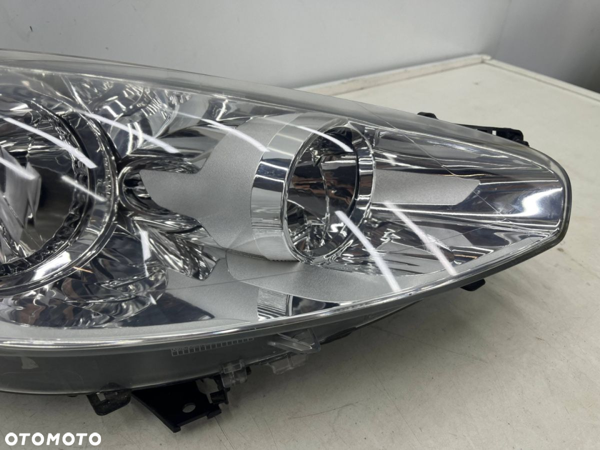 Lampa reflektor Peugeot 308 I T7 Lift 11-13r. Peugeot RCZ Lift PRAWA przednia zwykła H7 9674039780 - 5