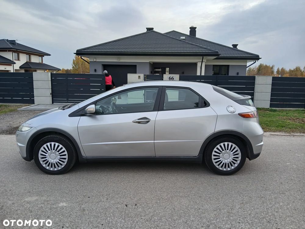 Honda Civic 2008 photo 3