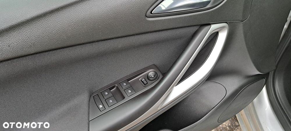 Opel Astra 1.6 D (CDTI) Start/Stop Edition - 11