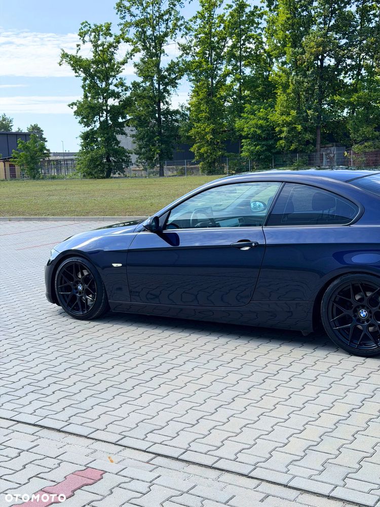 BMW Seria 3 320d - 15