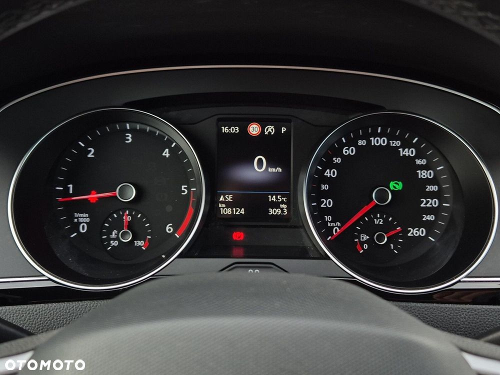Volkswagen Passat 2.0 TDI EVO Business DSG - 22