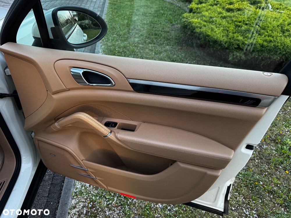 Porsche Cayenne Tiptronic S - 25