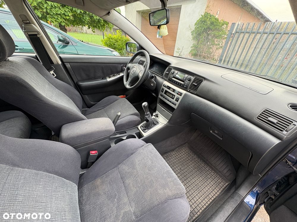 Toyota Corolla 2.0 D-4D Sol - 14