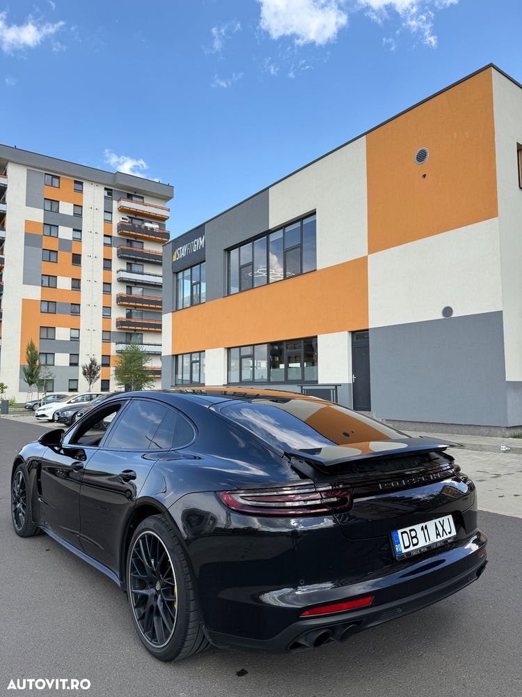 Porsche Panamera 4S - 2