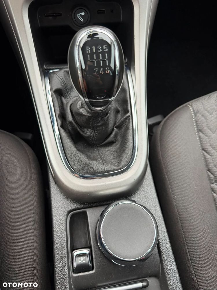 Opel Astra - 16