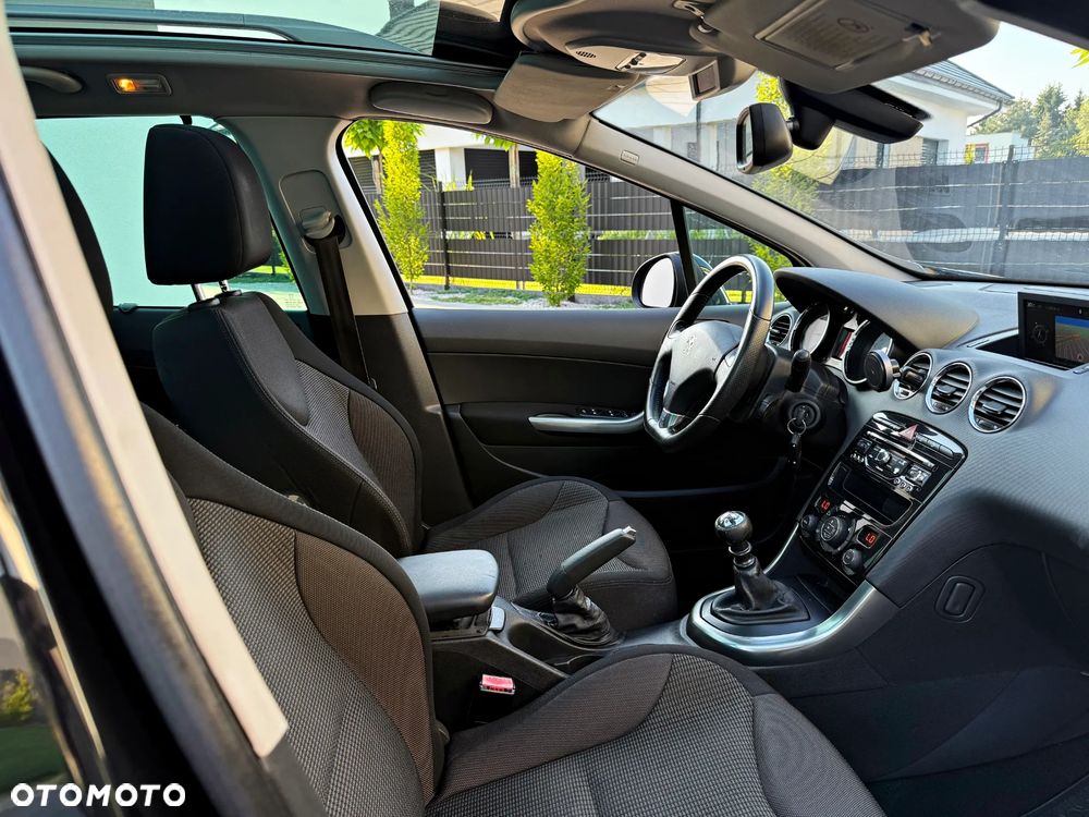 Peugeot 308 HDi FAP 150 Business Line Niveau 2 - 18