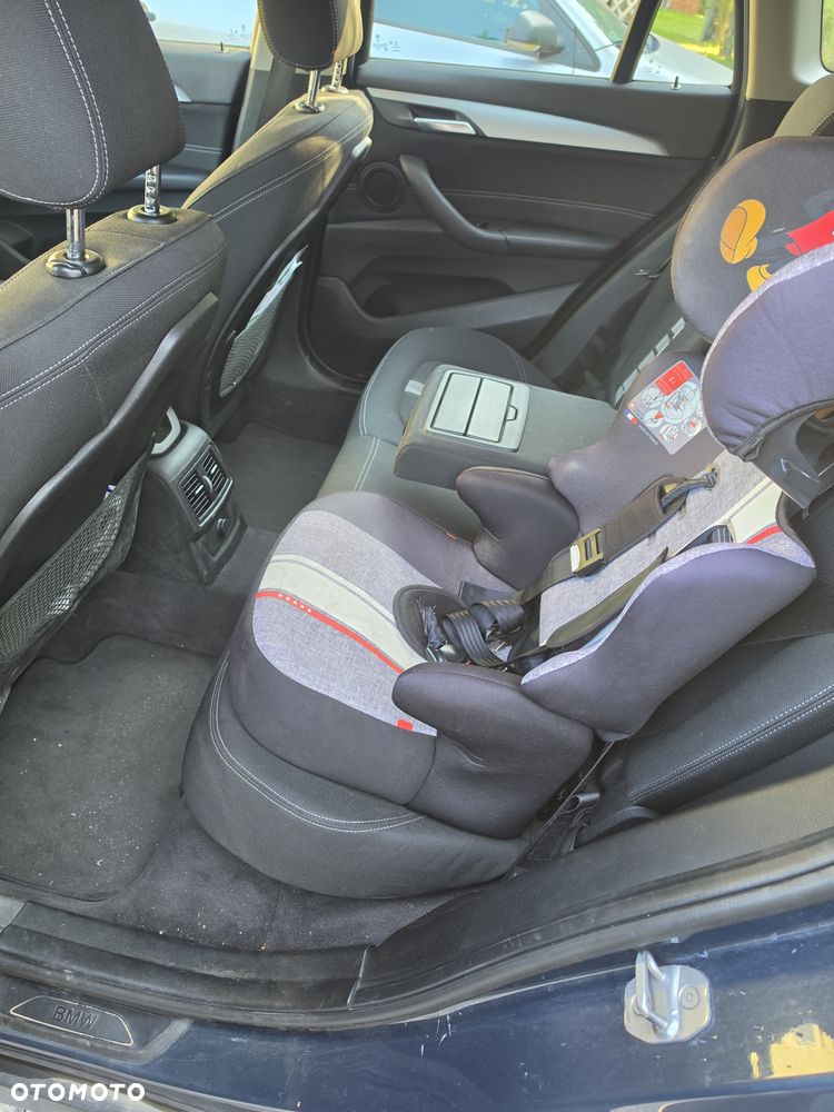BMW X1 sDrive18i - 14