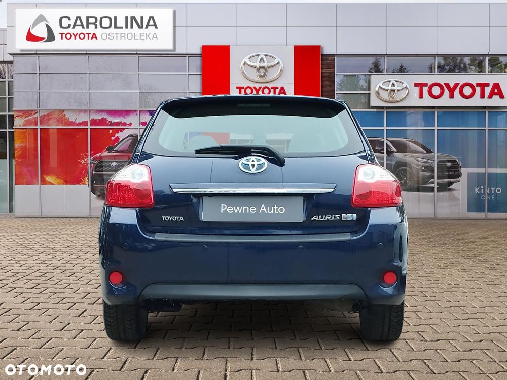 Toyota Auris - 4