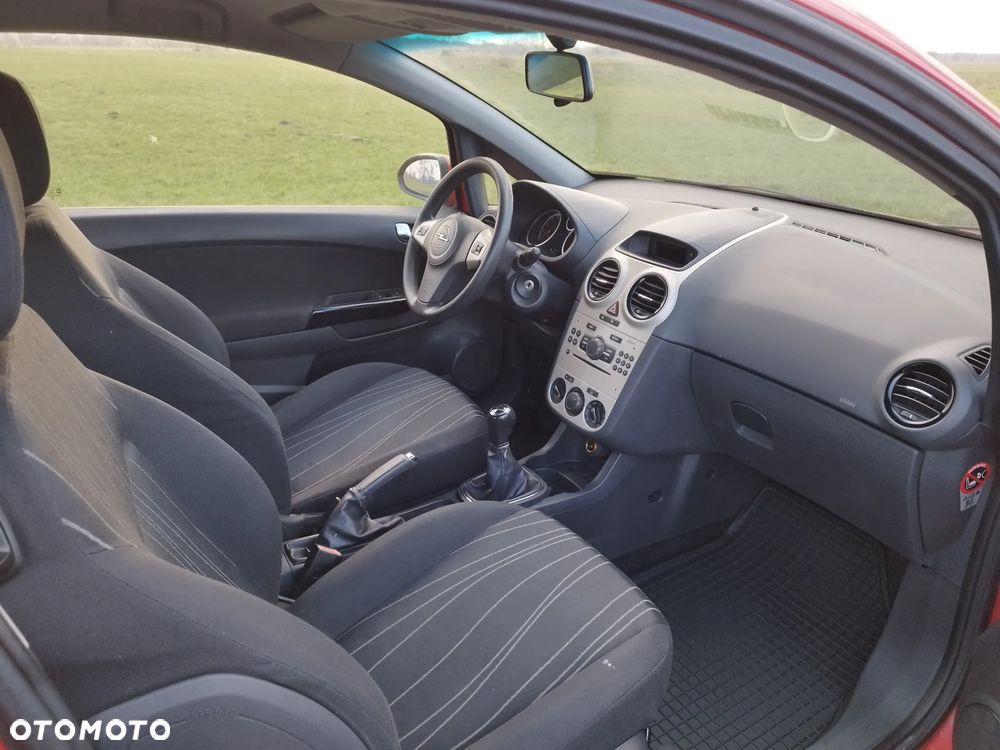 Opel Corsa 1.2 16V - 12