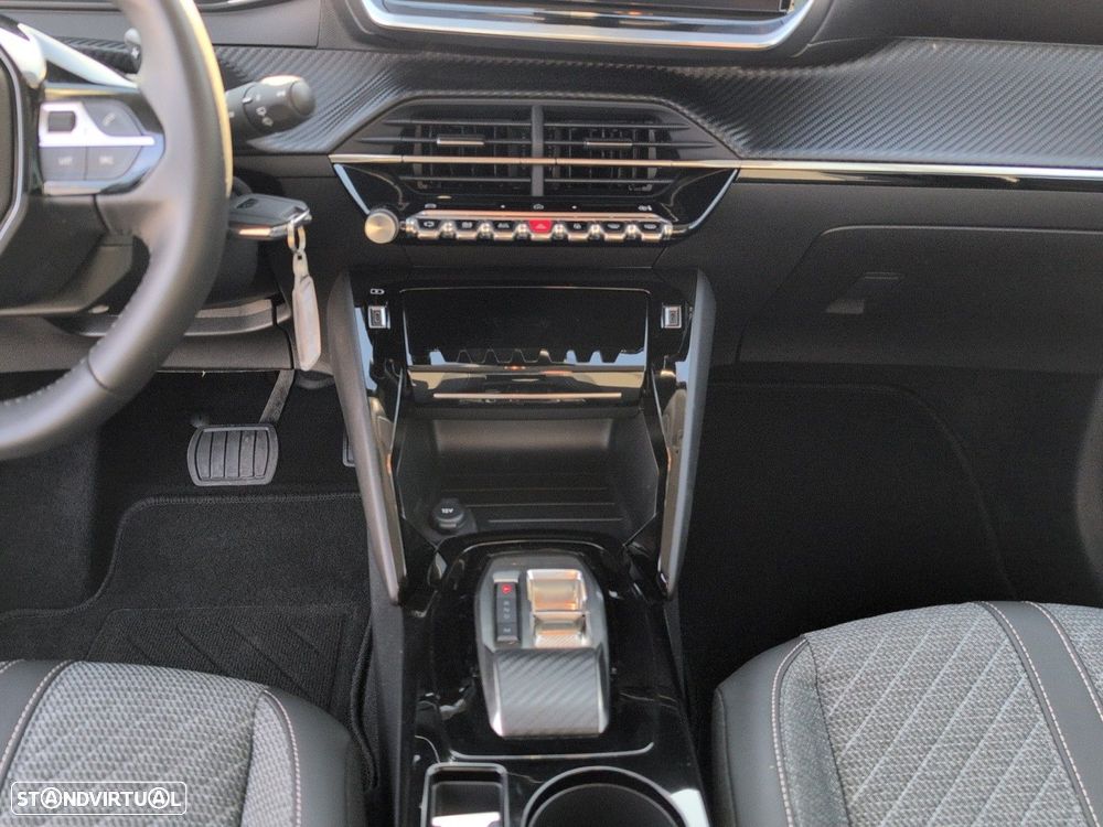 Peugeot 208 1.2 Hybrid Allure e-DCS6 - 12