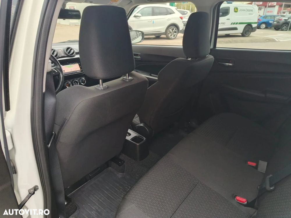 Suzuki Swift 1.2 Dualjet 12V MHEV Spirit - 10