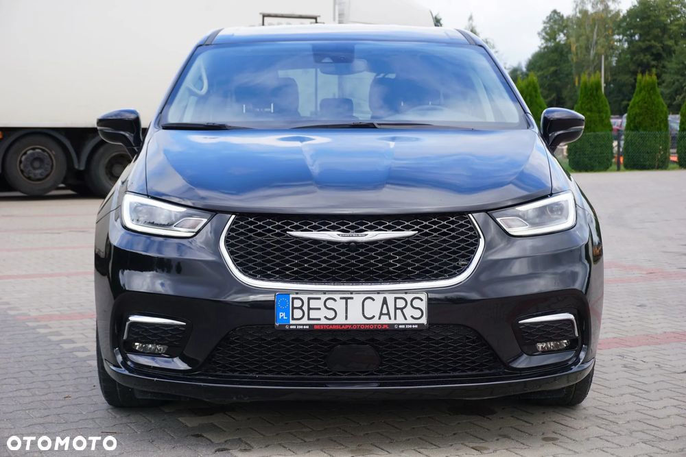 Chrysler Pacifica - 10