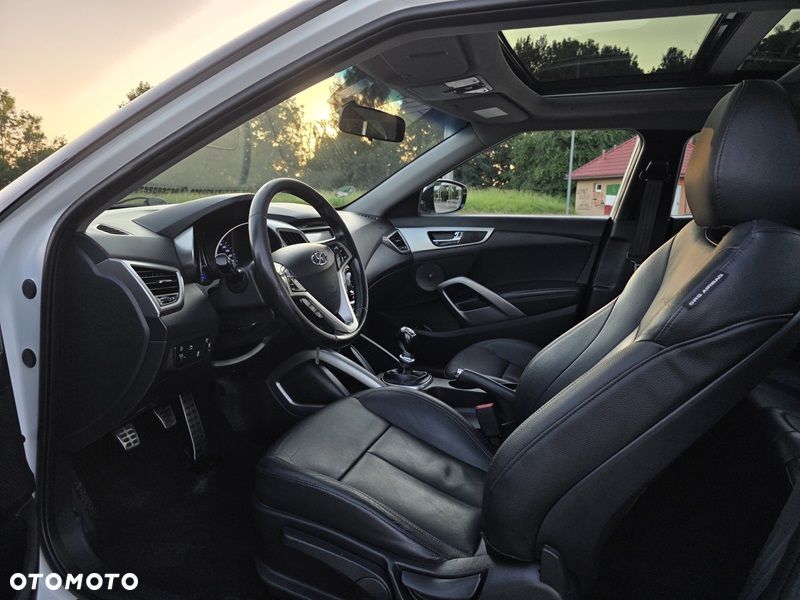 Hyundai Veloster 1.6 Premium - 10