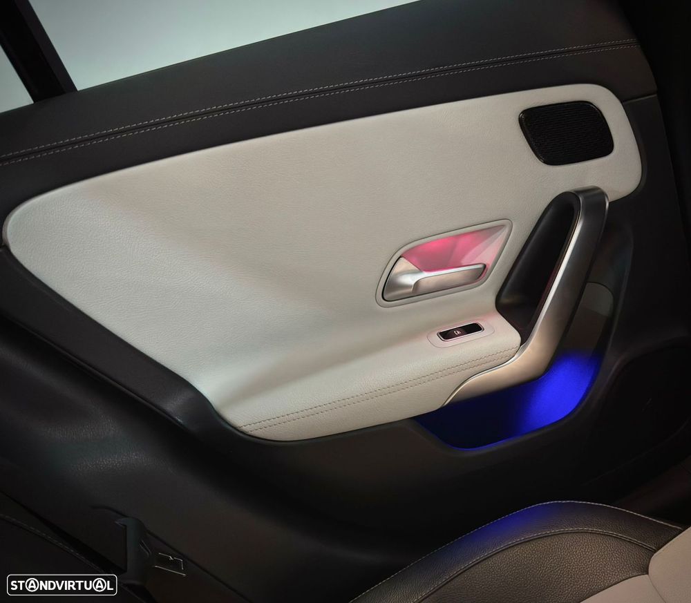 Mercedes-Benz CLA 250 - 25