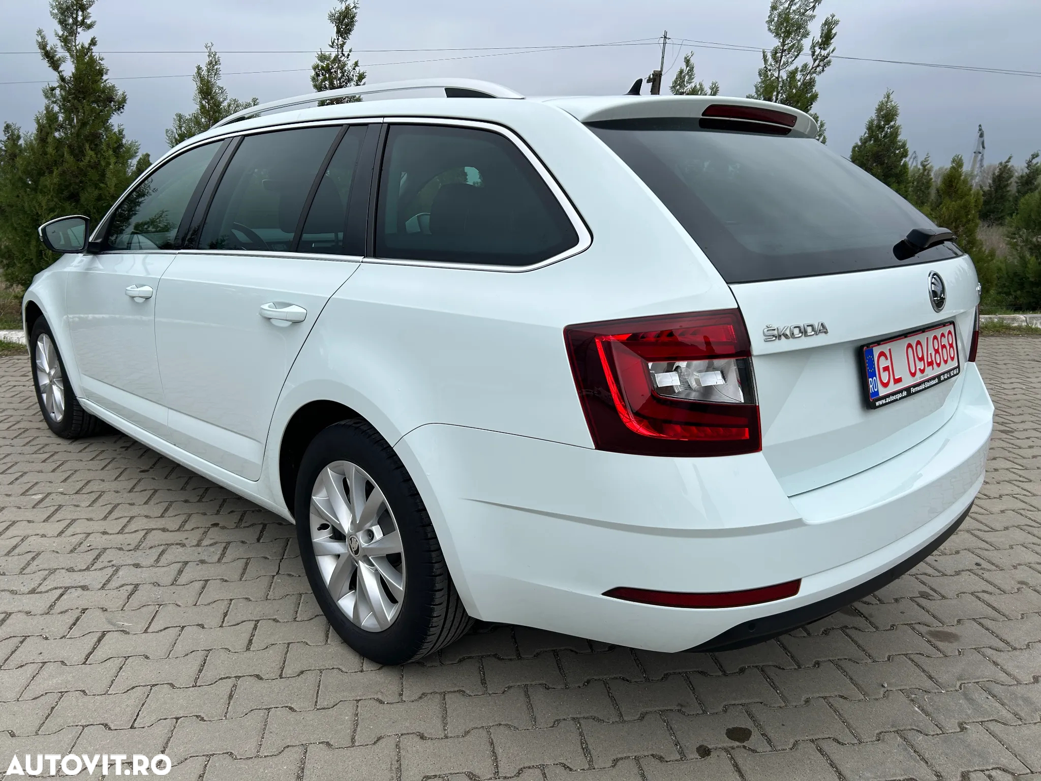 Skoda Octavia Combi 1.5 TSI ACT DSG Style - 7