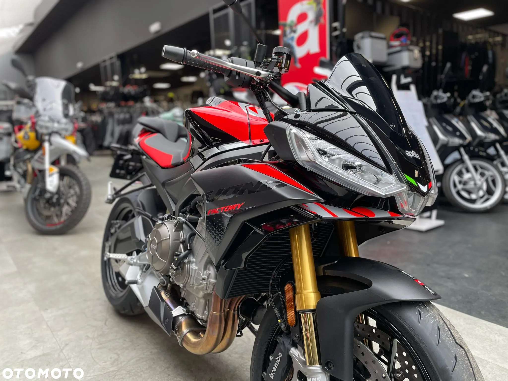 Aprilia Tuono - 8