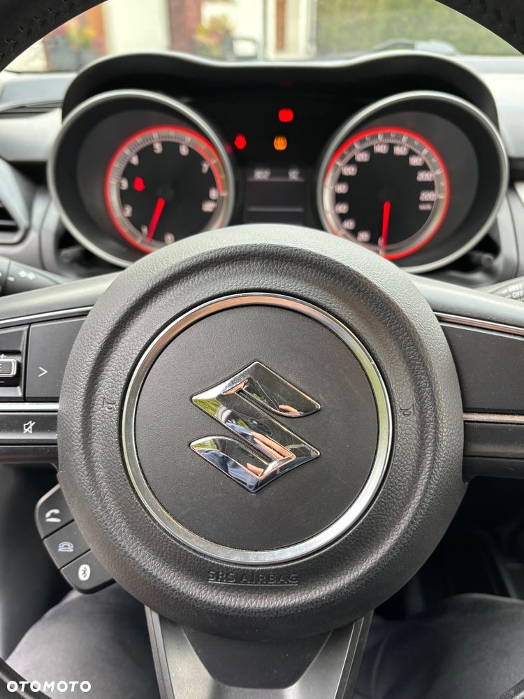 Suzuki Swift 1.2 Premium Plus - 28