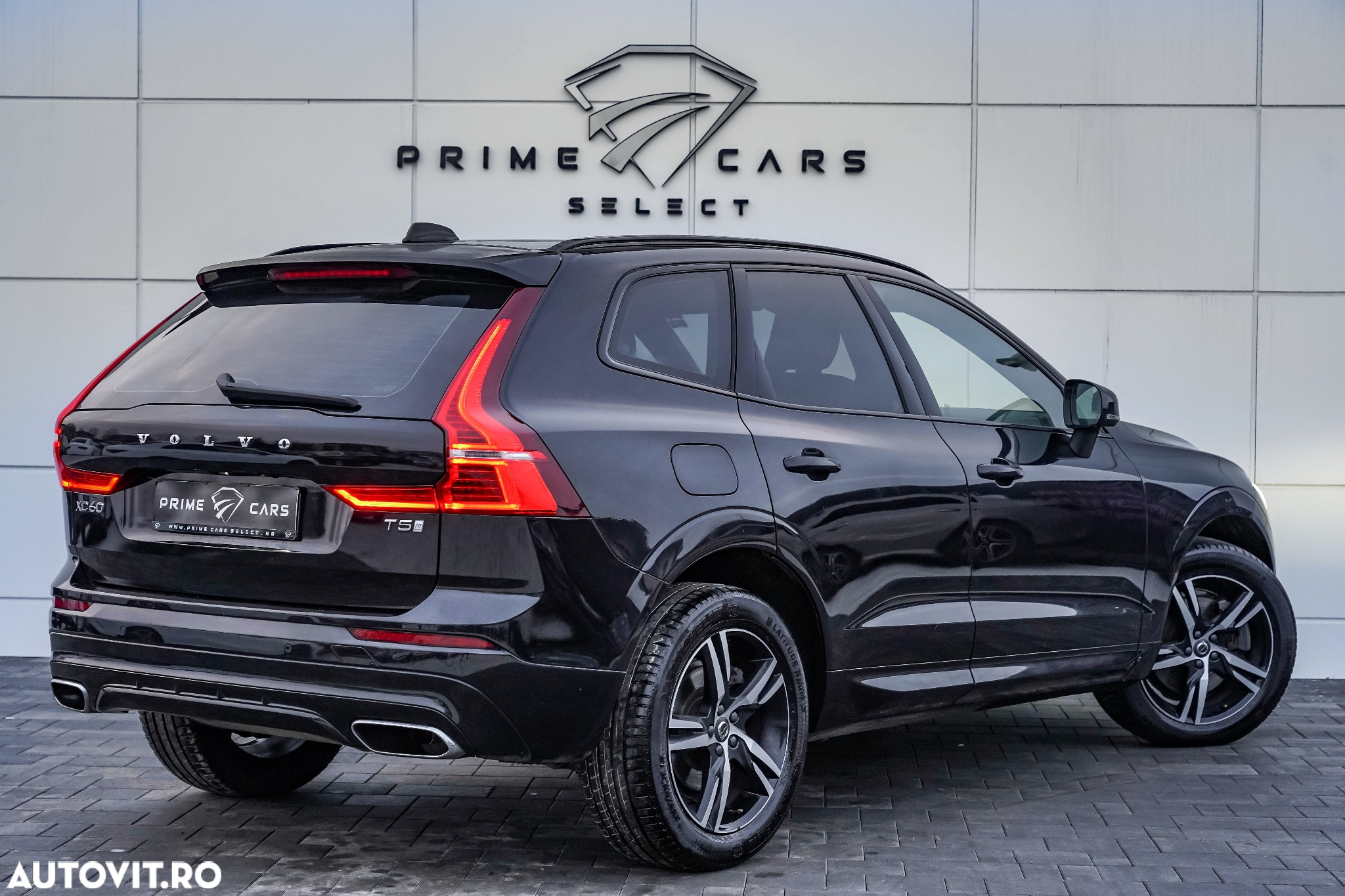 Volvo XC 60 T5 R-Design - 2