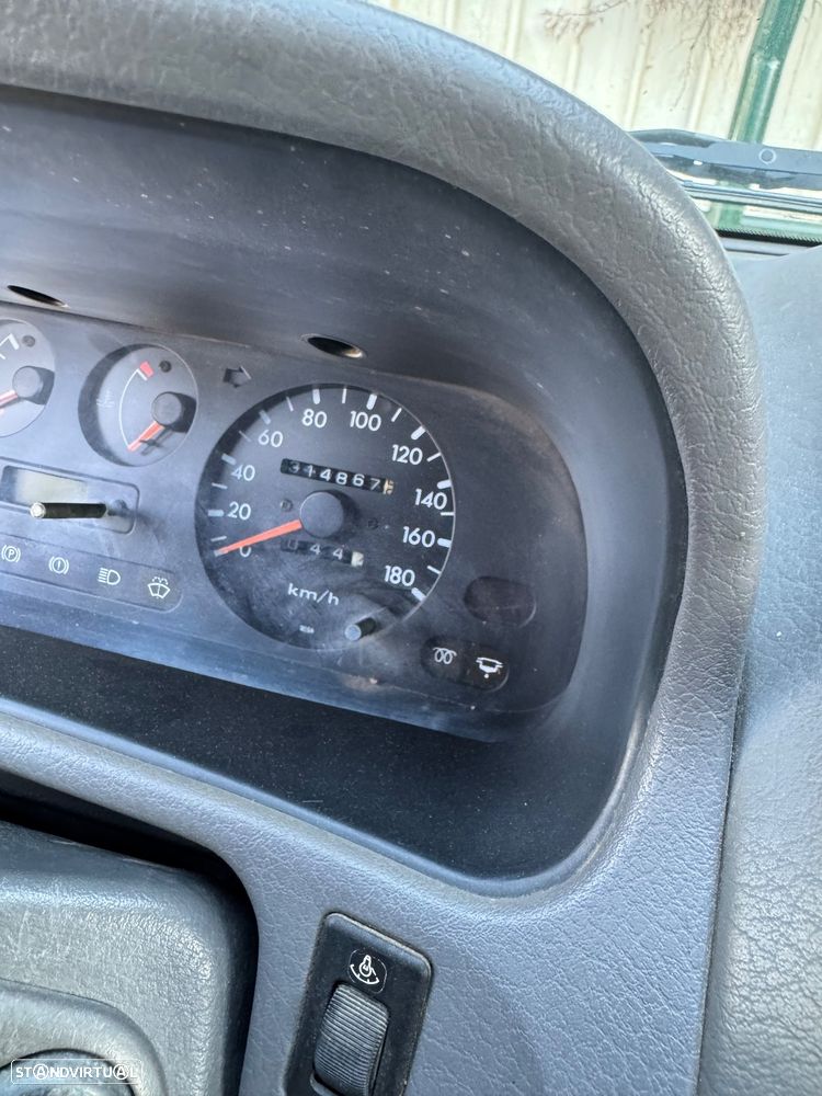 Nissan Terrano - 8