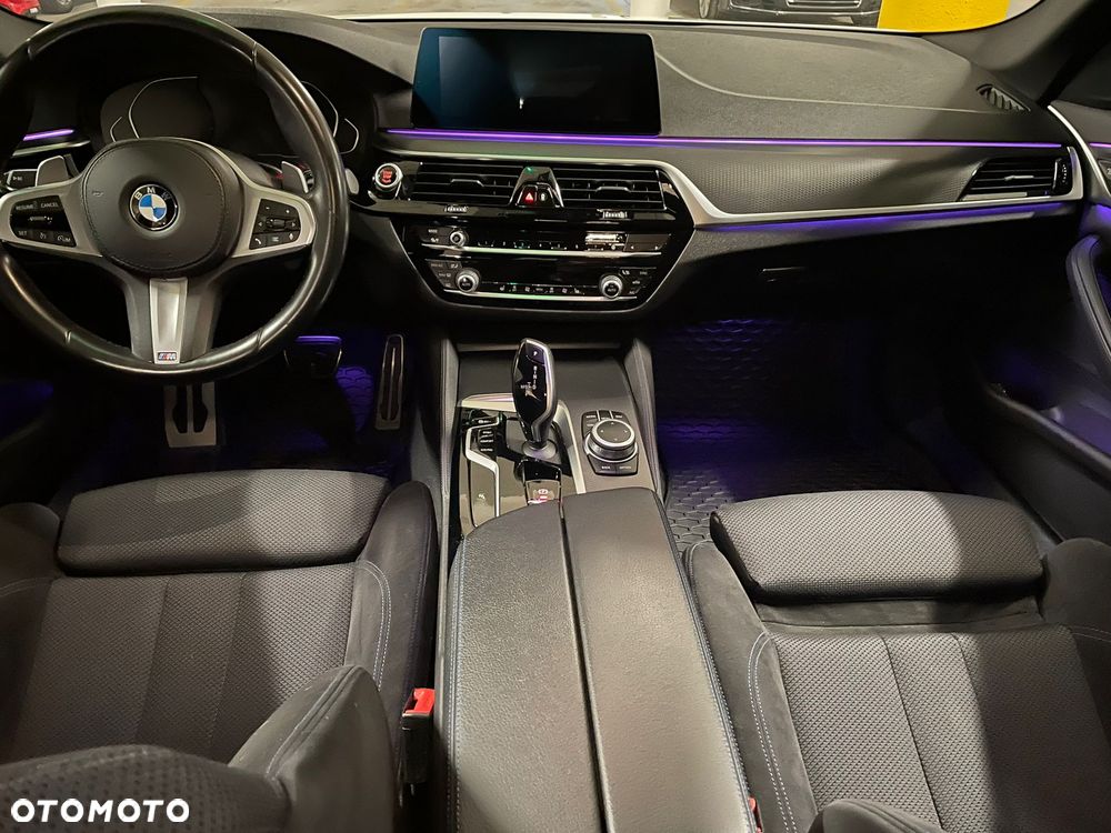 BMW Seria 5 520i GPF M Sport sport - 14
