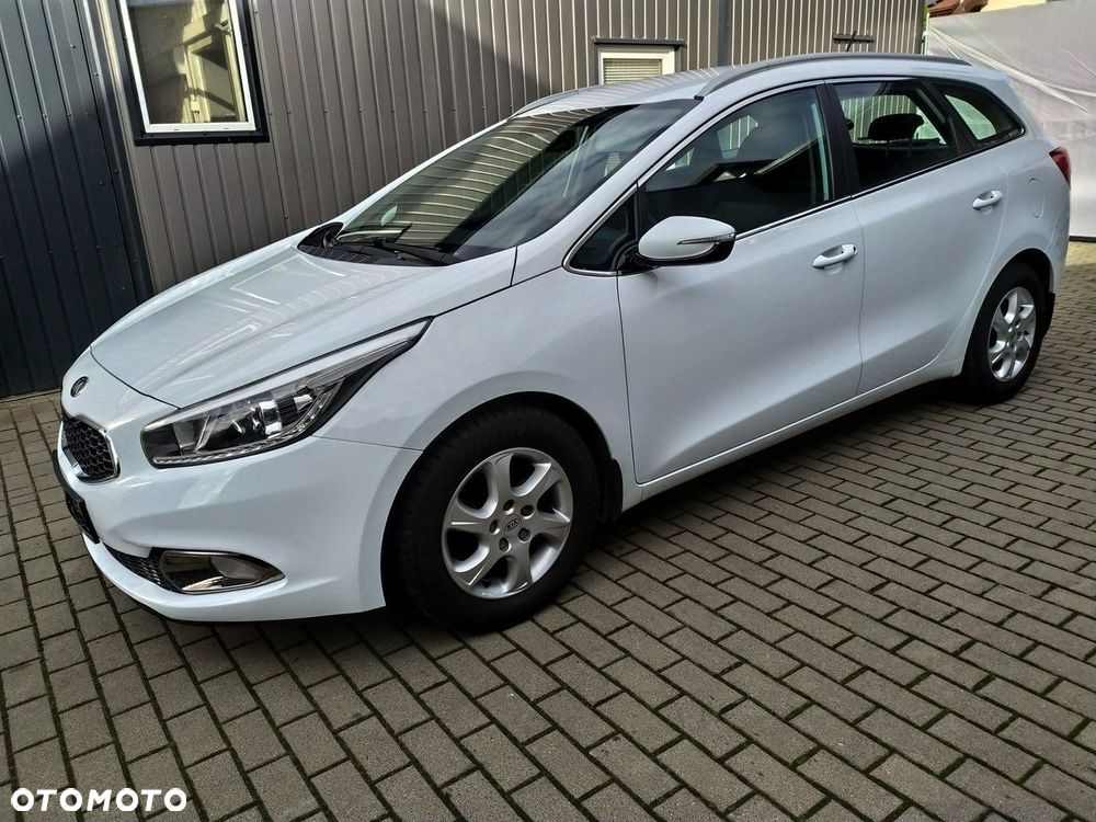 Kia Ceed 1.6 GDI DCT Platinum Edition - 3