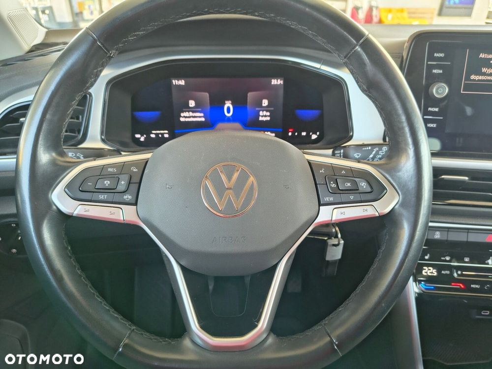 Volkswagen T-Roc - 16