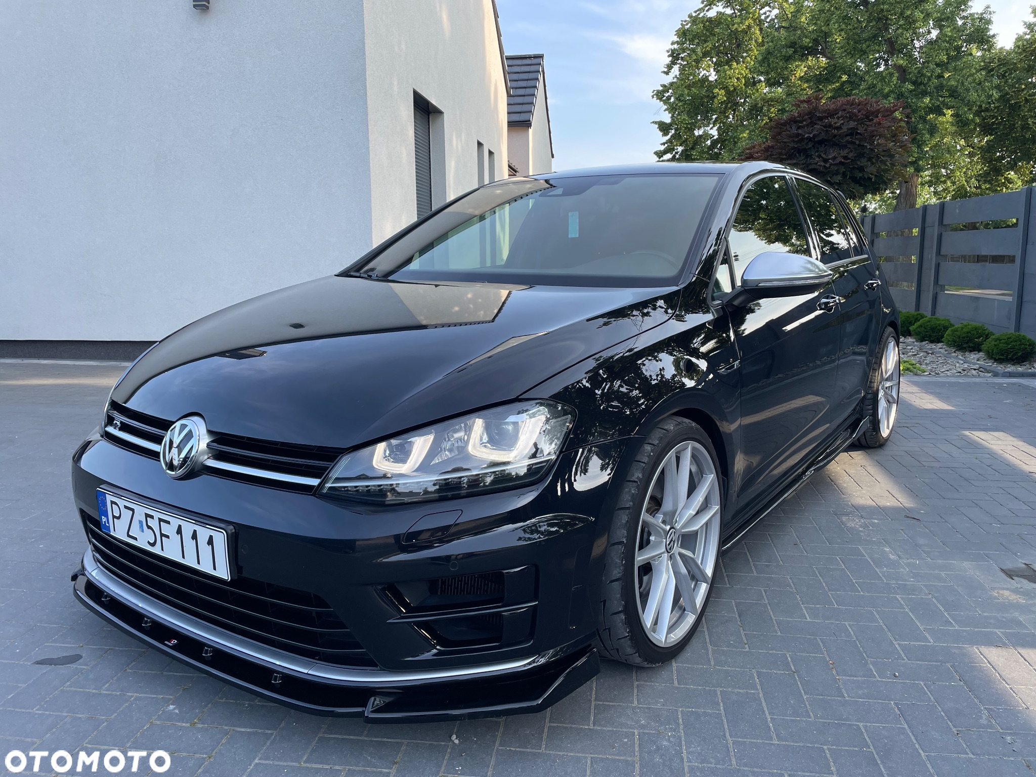 Volkswagen Golf VII 2.0 TSI BMT 4Mot R DSG - 2