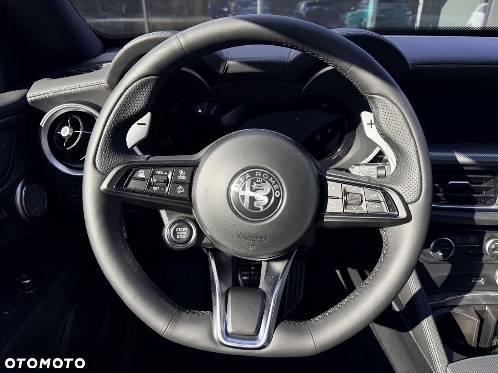 Alfa Romeo Stelvio - 20