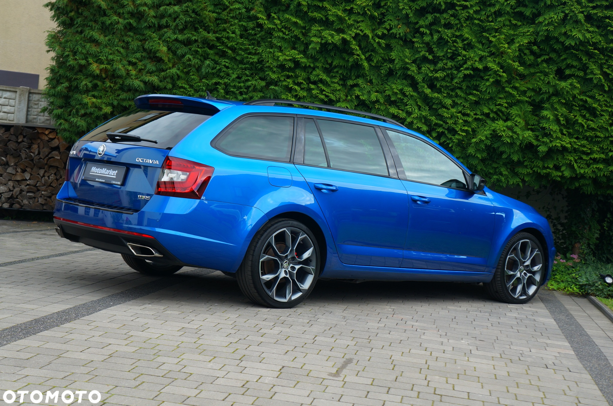 Skoda Octavia Combi 2.0 TDI DSG RS - 17