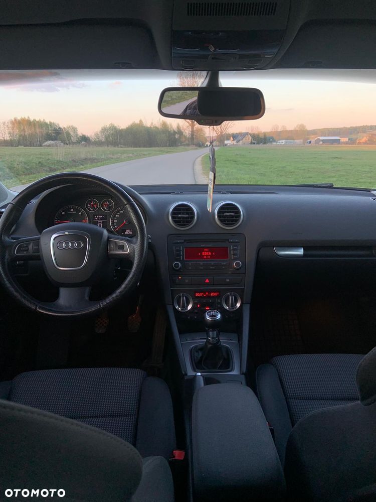 Audi A3 Sportback 1.6 TDI DPF Ambition - 6