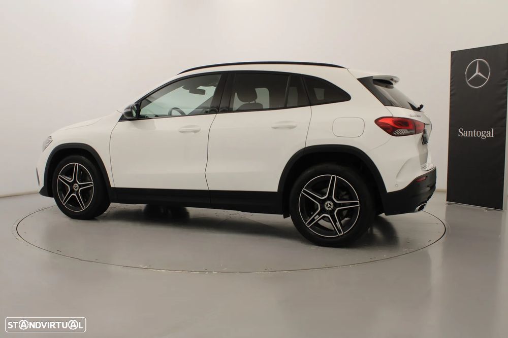 Mercedes-Benz GLA 180 d AMG Line - 11