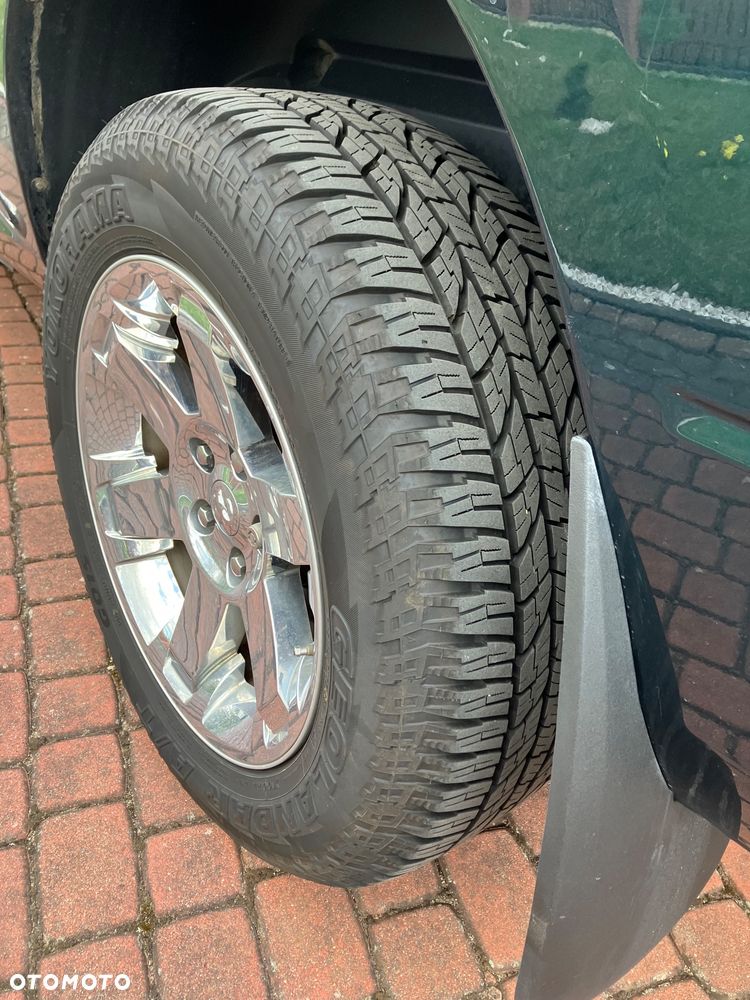 Dodge RAM 5.7 4x4 - 19
