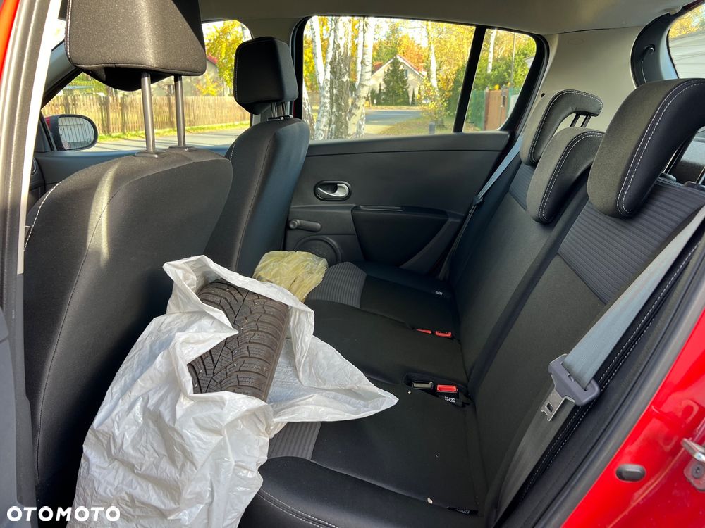 Renault Clio 1.2 16V 75 Dynamique - 18