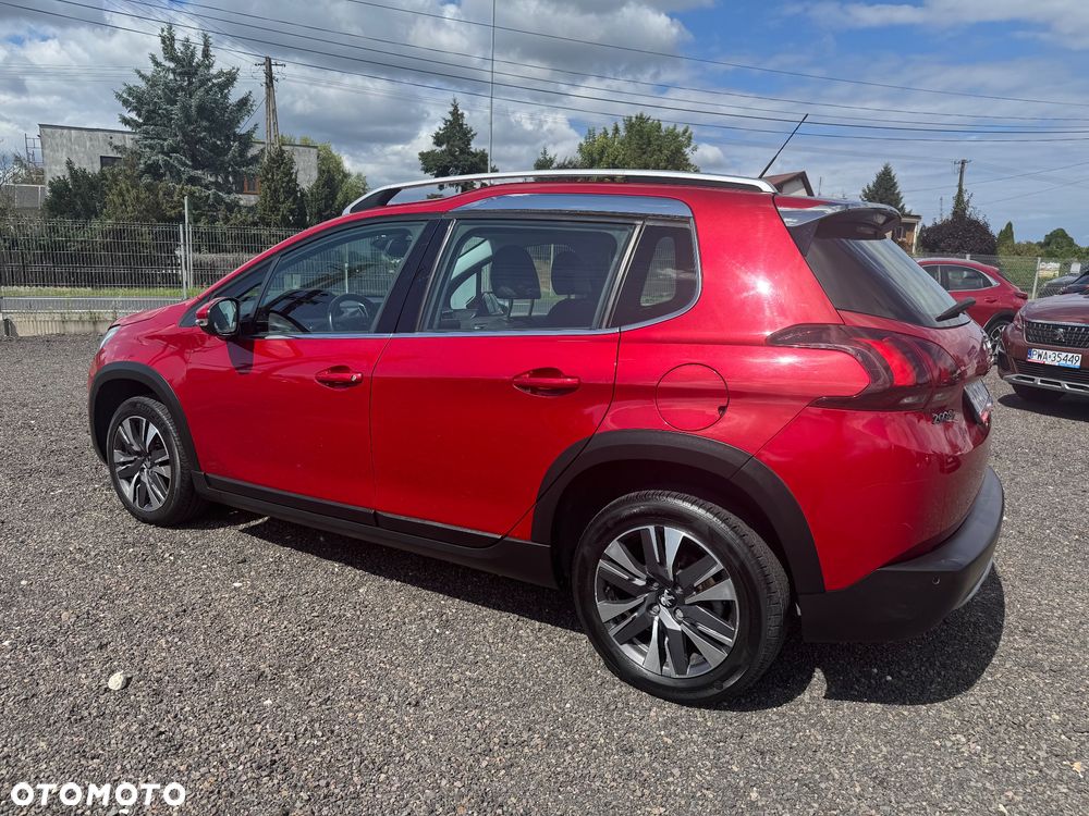 Peugeot 2008 1.2 Pure Tech GPF Allure S&S EAT6 - 5