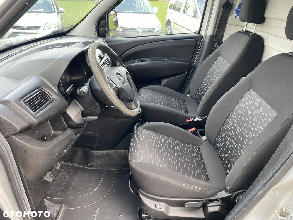 Opel Combo - 17