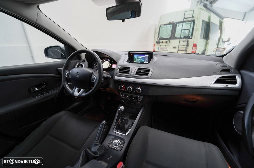 Renault Mégane Sport Tourer 1.5 dCi Dynamique S - 2