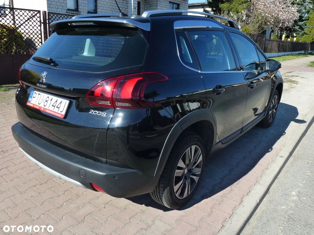 Peugeot 2008 BlueHDi 100 STOP & START Style - 6
