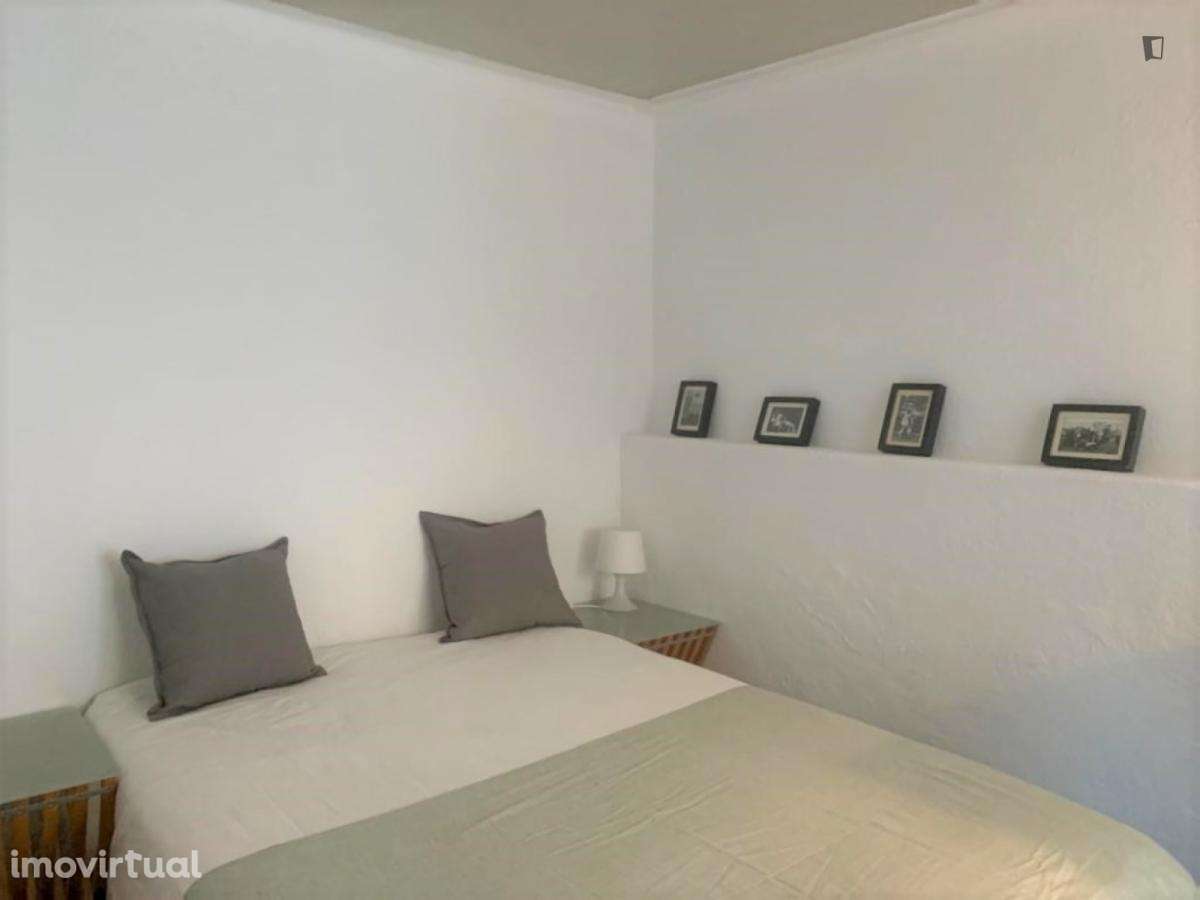 Estúdio - localizado em São Bento Lisbon - Grande imagem: 3/12