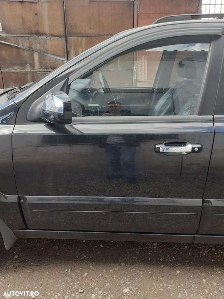 Usa Stanga Fata Kia Sorento 2002 - 2009 SUV 4 Usi NEGRU EB (538) - 2