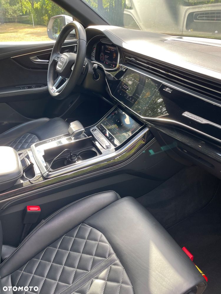 Audi Q8 55 TFSI mHEV Quattro Tiptronic - 7