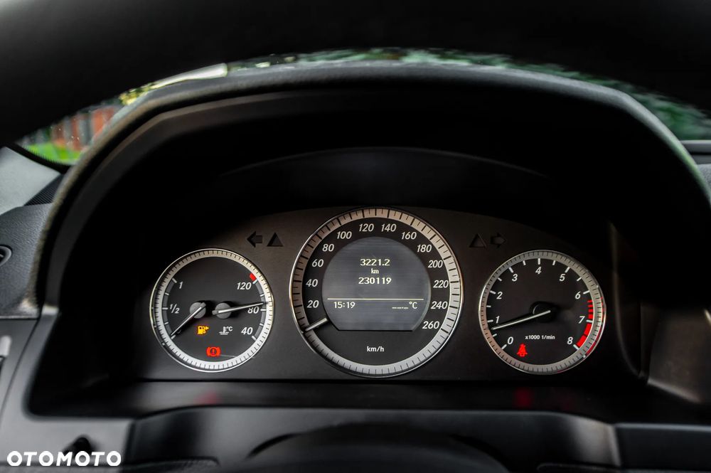 Mercedes-Benz Klasa C 2009