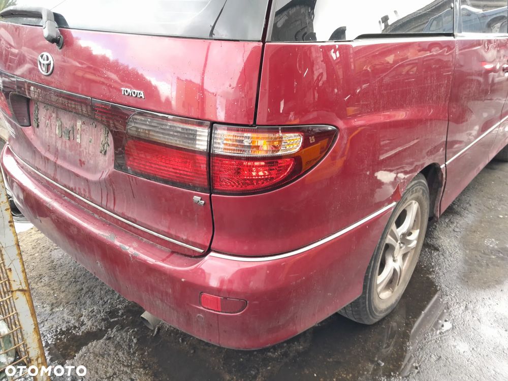 Lampa tylna prawa w błotnik TOYOTA Previa II 00-05r. - 4